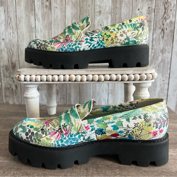 Franco Sarto Balin Multicolor Floral Lug Sole Chunky Penny Loafers Size 6.5 - Picture 2 of 6